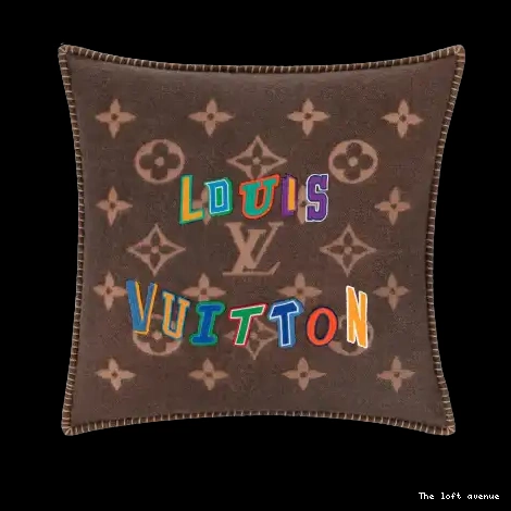 CUSTOM PILLOW LV LETTERS THROW WOOL 0607